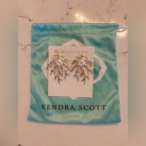 Kendra Scott Shea Earrings